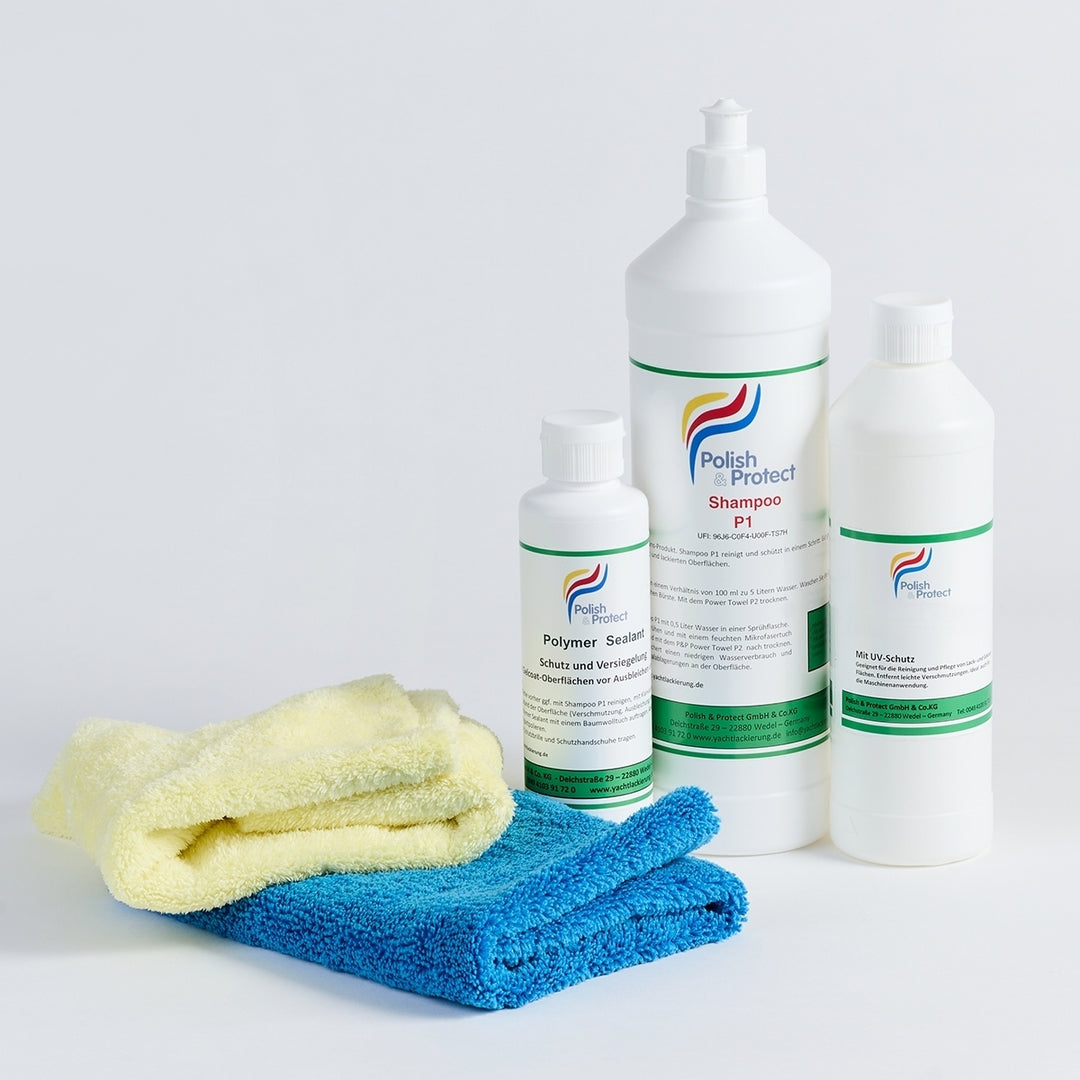 Das Polish & Protect Gelcoat Set besteht aus fünf Teilen. Es enthält: P&P Shampoo P1, P&P Polish Medium, P&P Polymer Sealant Versiegelung, Finishtuch Premium in Mikrofaser gelb, Mikrofasertuch Expert in blau. 