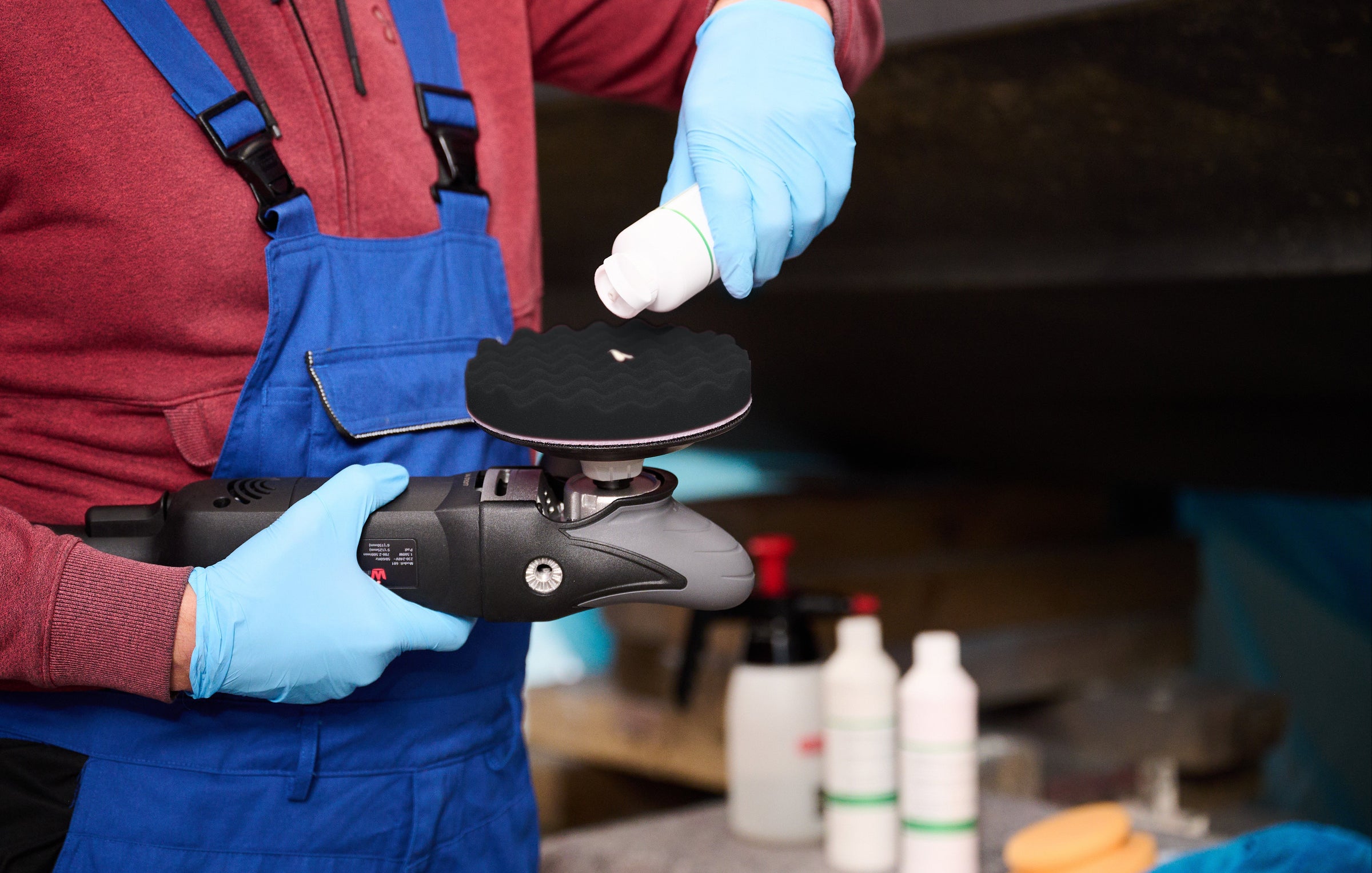  P&P Polierschwamm "Profi" rot mit Waffeloberfläche. Optimal zur Verarbeitung des P&P Polymer Sealant, Versiegelung im Anschluss an die Bootspolitur. 